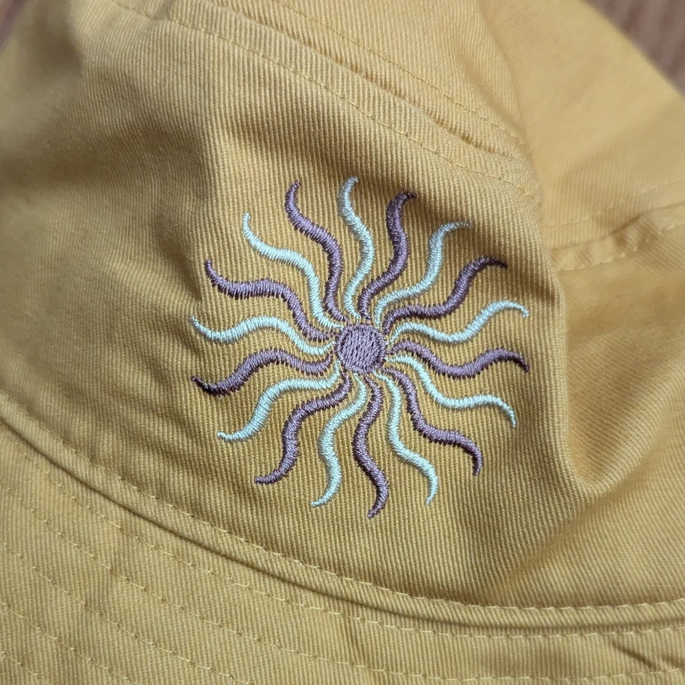 NWOT Madewell Parks Project Gold Embroidered Sun Bucket Hat